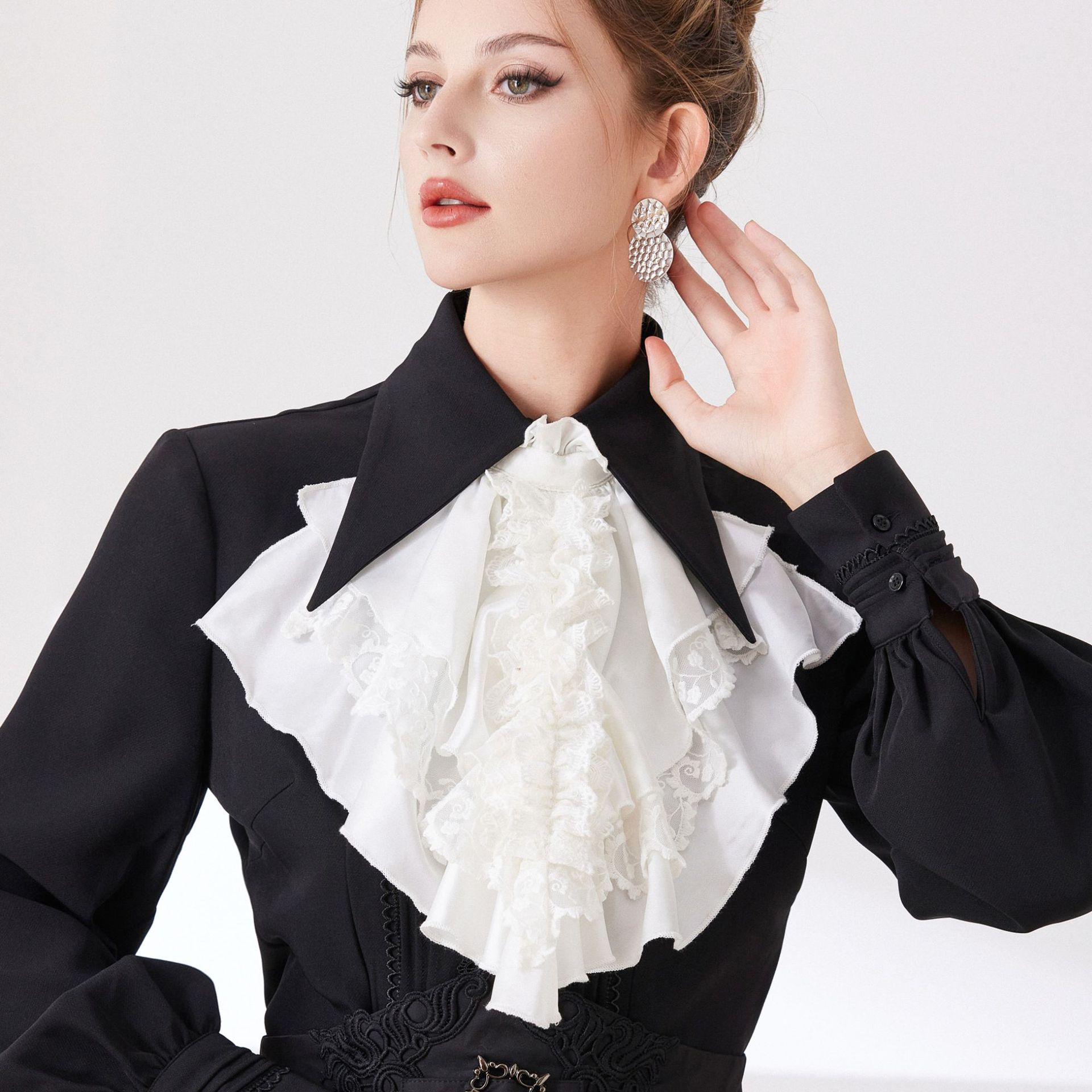 Wiktoriański żabot dla kobiet  – Men'S Victorian Accessories recenzja i cena
